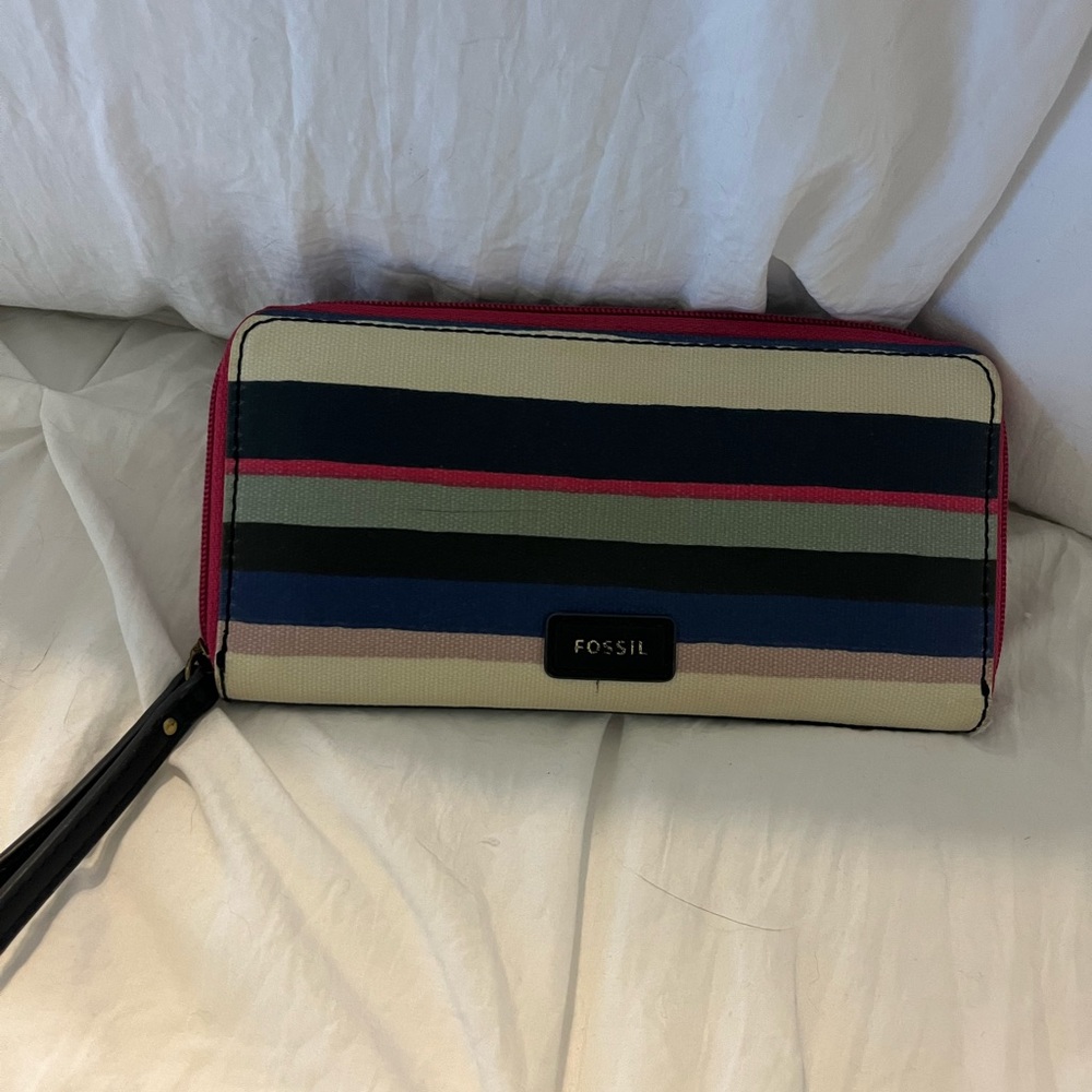 Fossil wallet